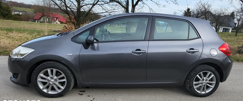 Toyota Auris cena 15500 przebieg: 226200, rok produkcji 2008 z Biłgoraj małe 172